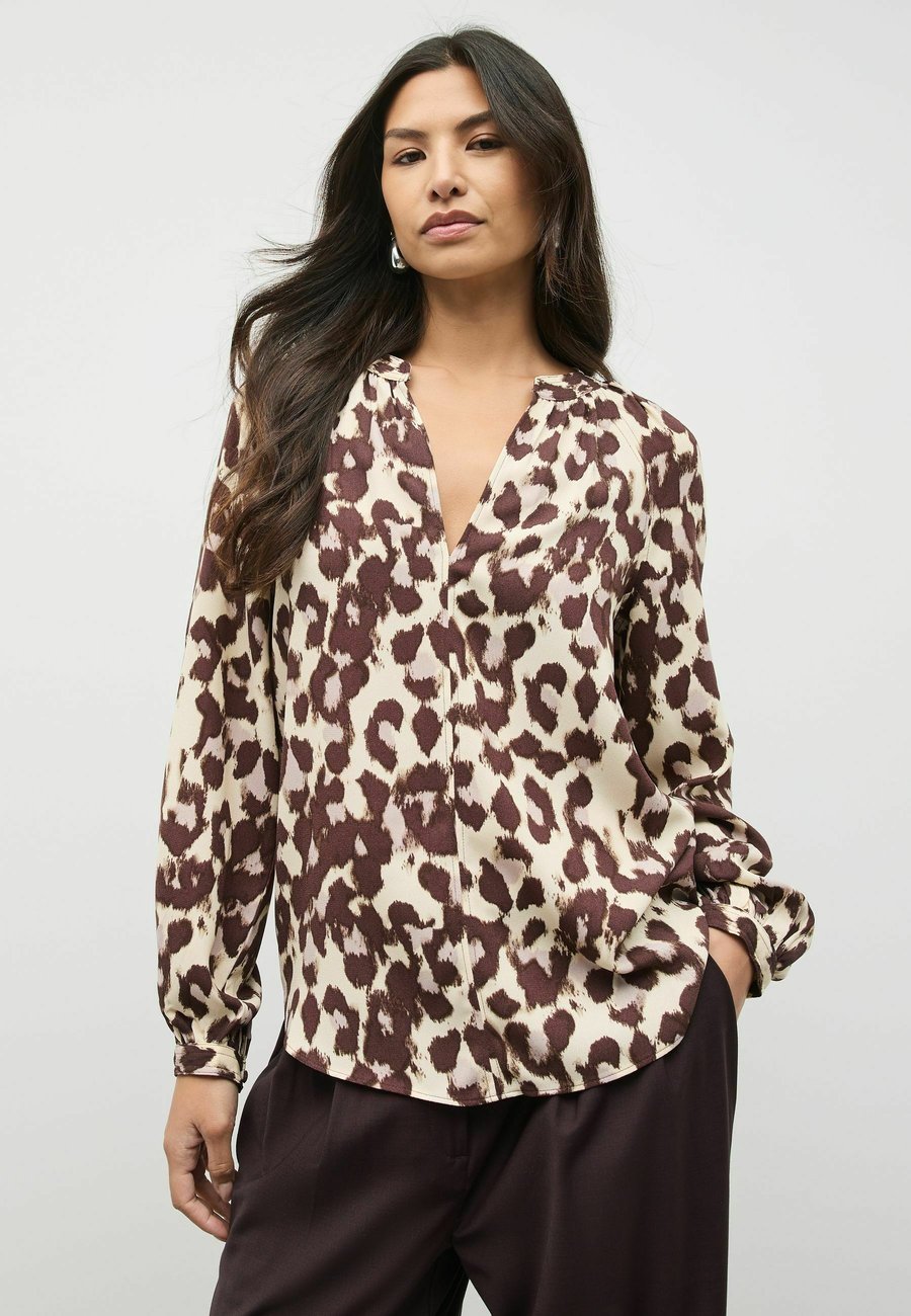Блуза Next LONG SLEEVE V-NECK , Pink Animal Print/Beige
Блуза Next LONG SLEEVE V-NECK , Pink Animal Print/Beige