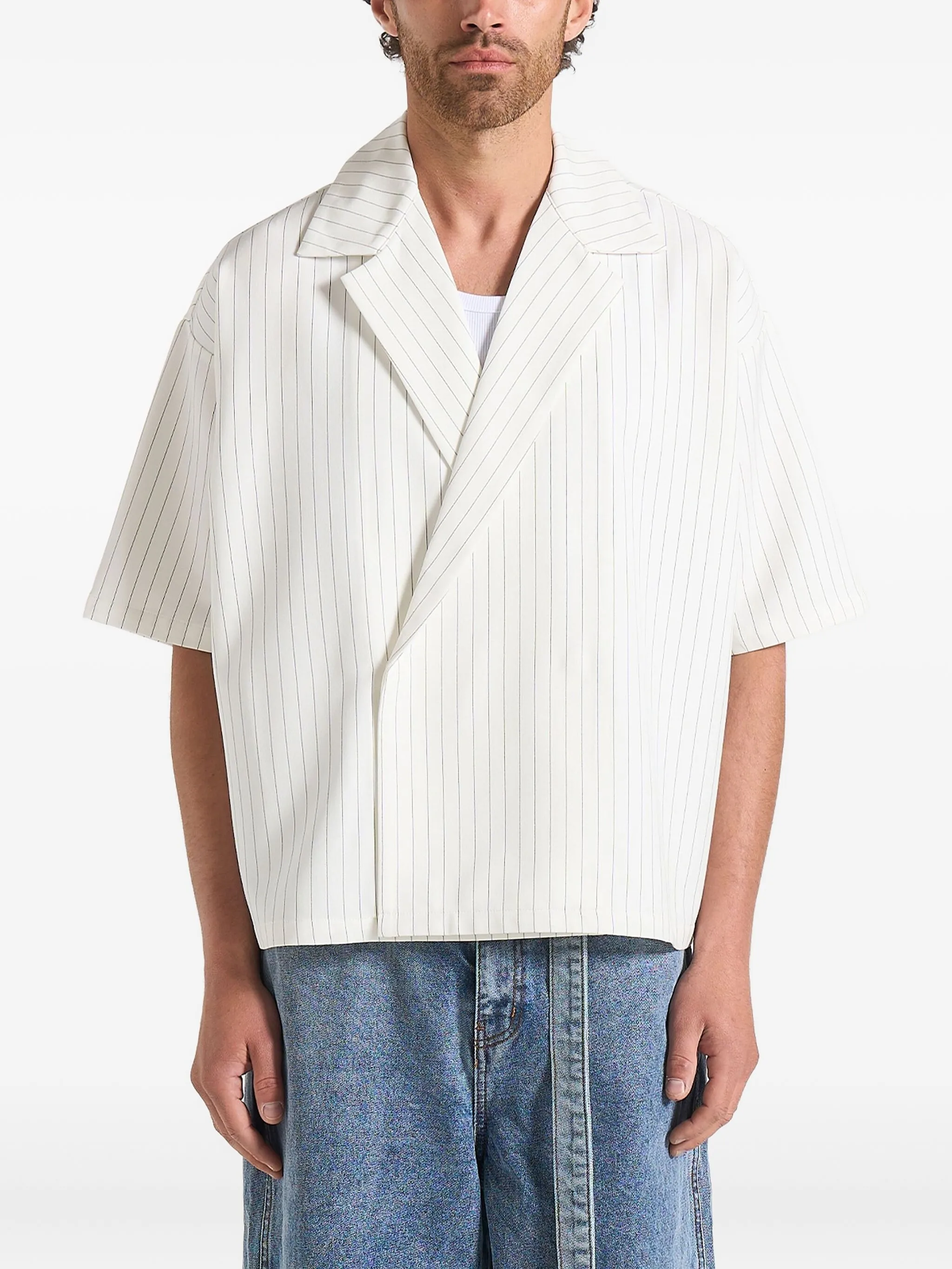 Двубортная рубашка Abel в тонкую полоску Manière De Voir, белый
Двубортная рубашка Abel в тонкую полоску Manière De Voir, белый