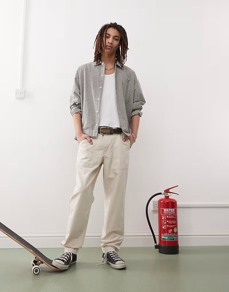 Бежевые брюки с карманами из стираной парусины Timberland Goffstown
Бежевые брюки с карманами из стираной парусины Timberland Goffstown