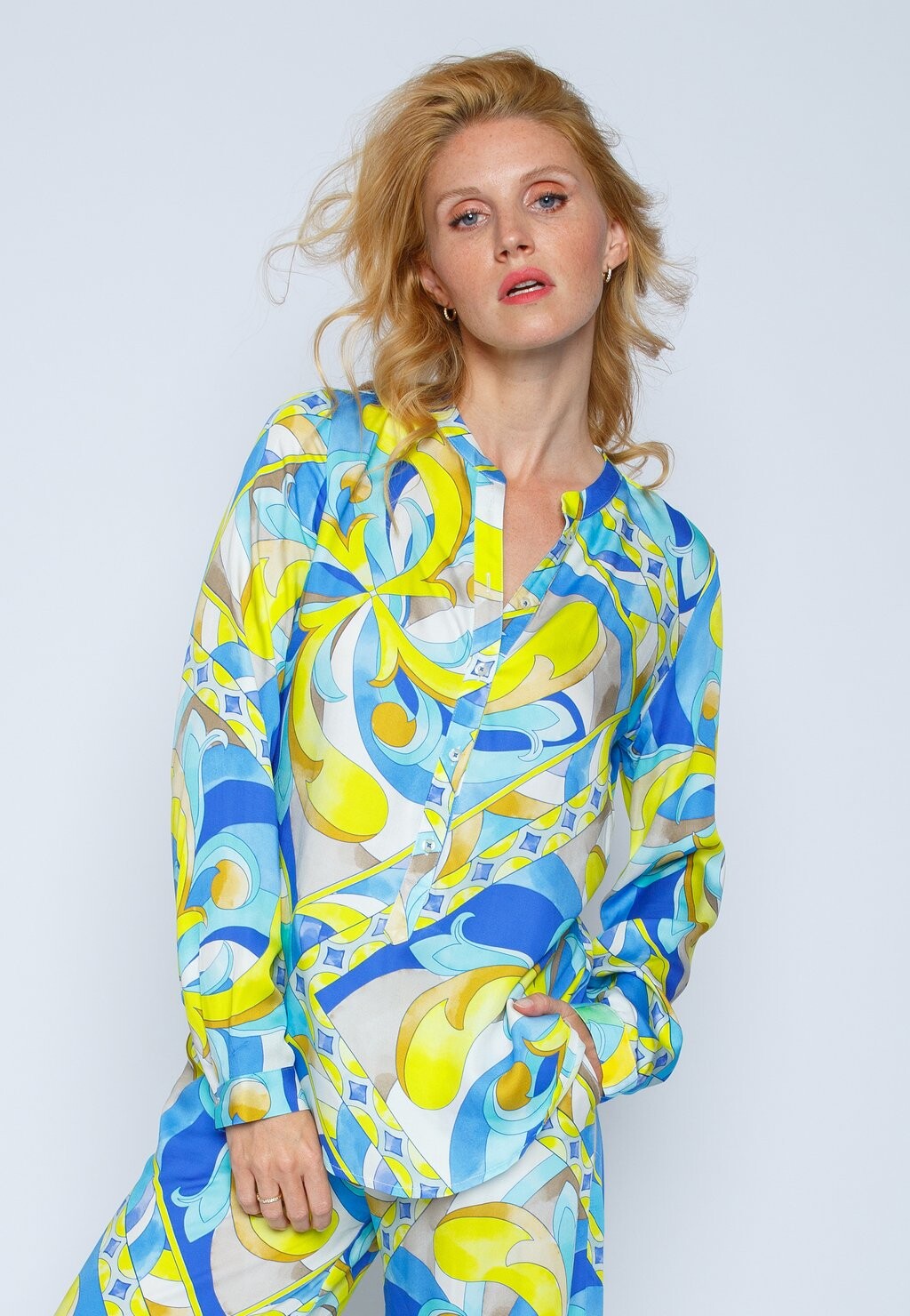 Блуза Emily van den Bergh, синий
Блуза Emily van den Bergh, синий