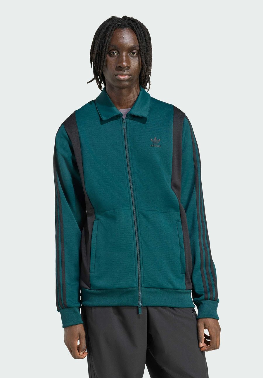 Толстовка Adidas Originals PANEL TRACK, Aurora Ivy/Black/Mottled Green
Толстовка Adidas Originals PANEL TRACK, Aurora Ivy/Black/Mottled Green