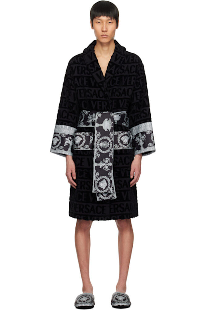 Черный банный халат «I Heart Baroque» Versace Underwear
Черный банный халат «I Heart Baroque» Versace Underwear