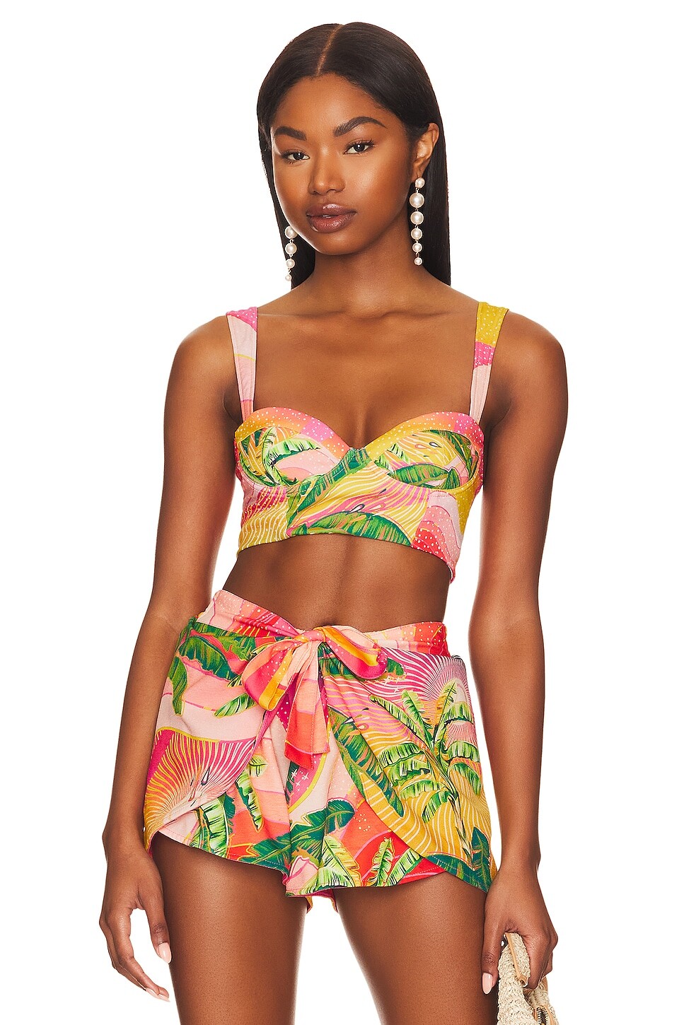 Топ Agua Bendita x REVOLVE Passiflora, цвет Palm
Топ Agua Bendita x REVOLVE Passiflora, цвет Palm