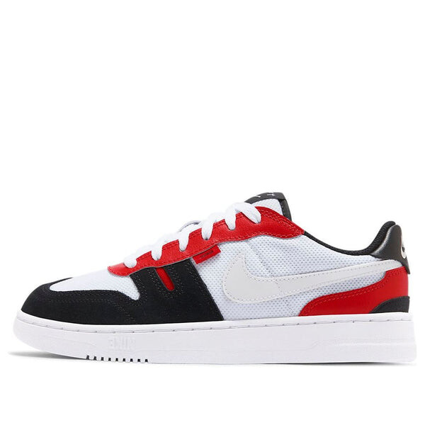 Кроссовки сквош-типа Nike, красный
Кроссовки сквош-типа Nike, красный