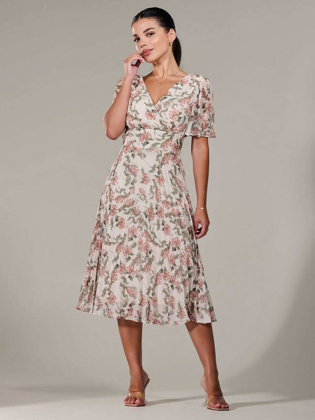 Миниатюрное плиссированное шифоновое платье мидакси Jolie Moi, цвет Orange/Multi
Миниатюрное плиссированное шифоновое платье мидакси Jolie Moi, цвет Orange/Multi