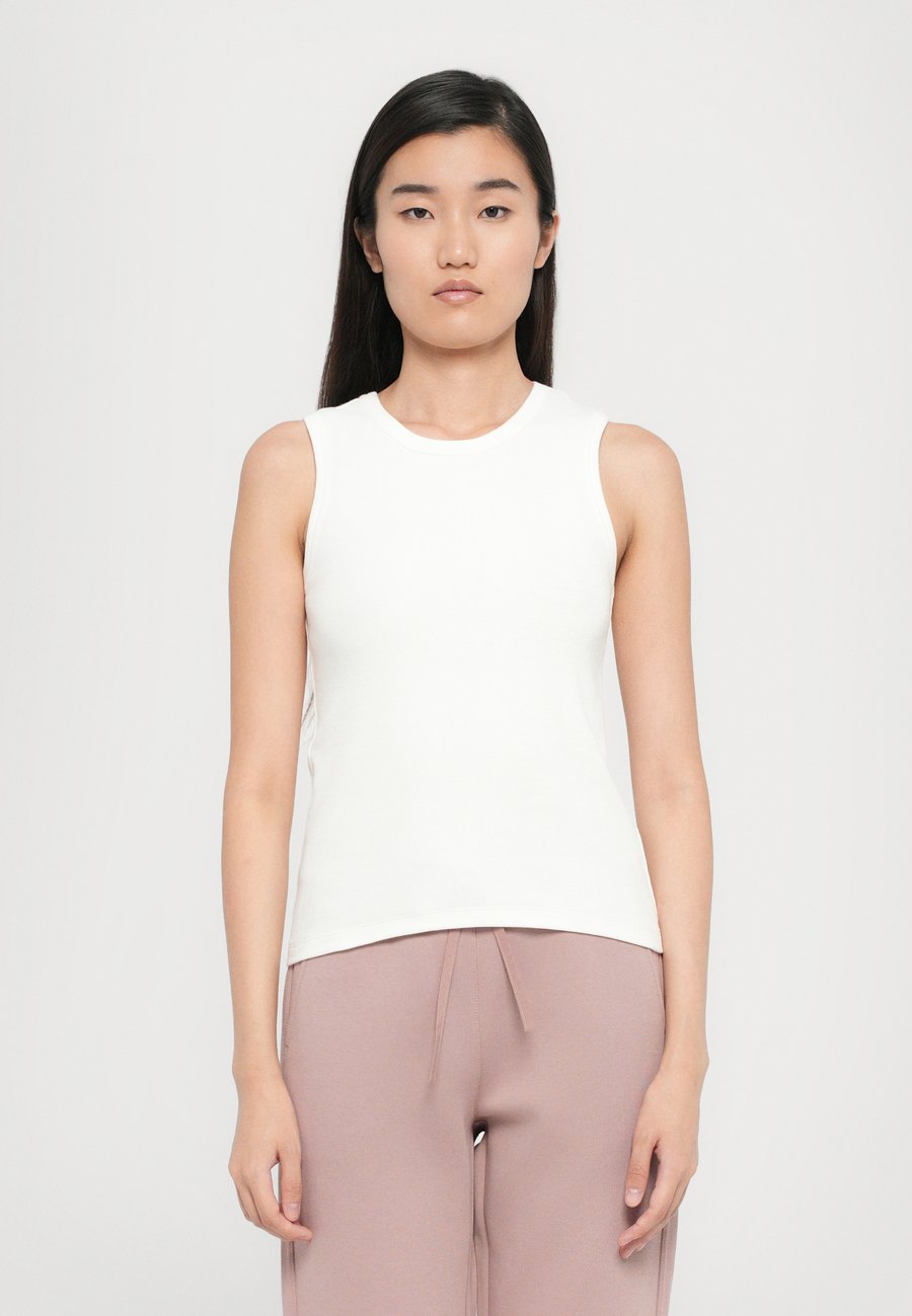 Топ MM by MaxMara TONDO, Bianco/White
Топ MM by MaxMara TONDO, Bianco/White