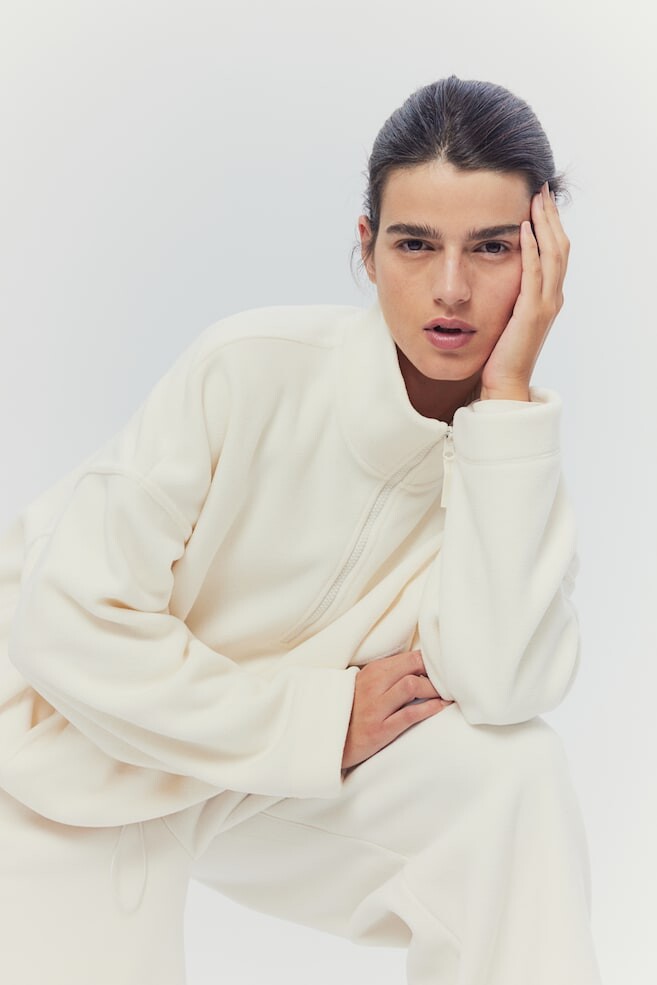 Флисовая спортивная рубашка из материала drymove H&M, бежевый
Флисовая спортивная рубашка из материала drymove H&M, бежевый