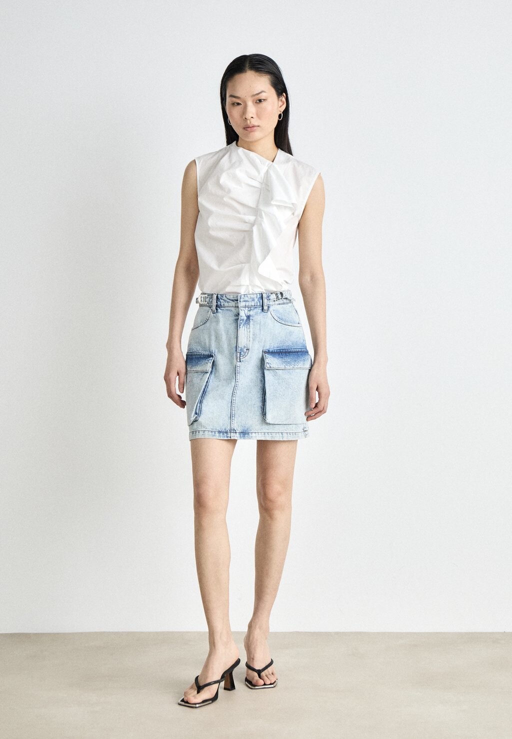 Джинсовая юбка MARLIGZ SKIRT Gestuz, синие джинсы
Джинсовая юбка MARLIGZ SKIRT Gestuz, синие джинсы