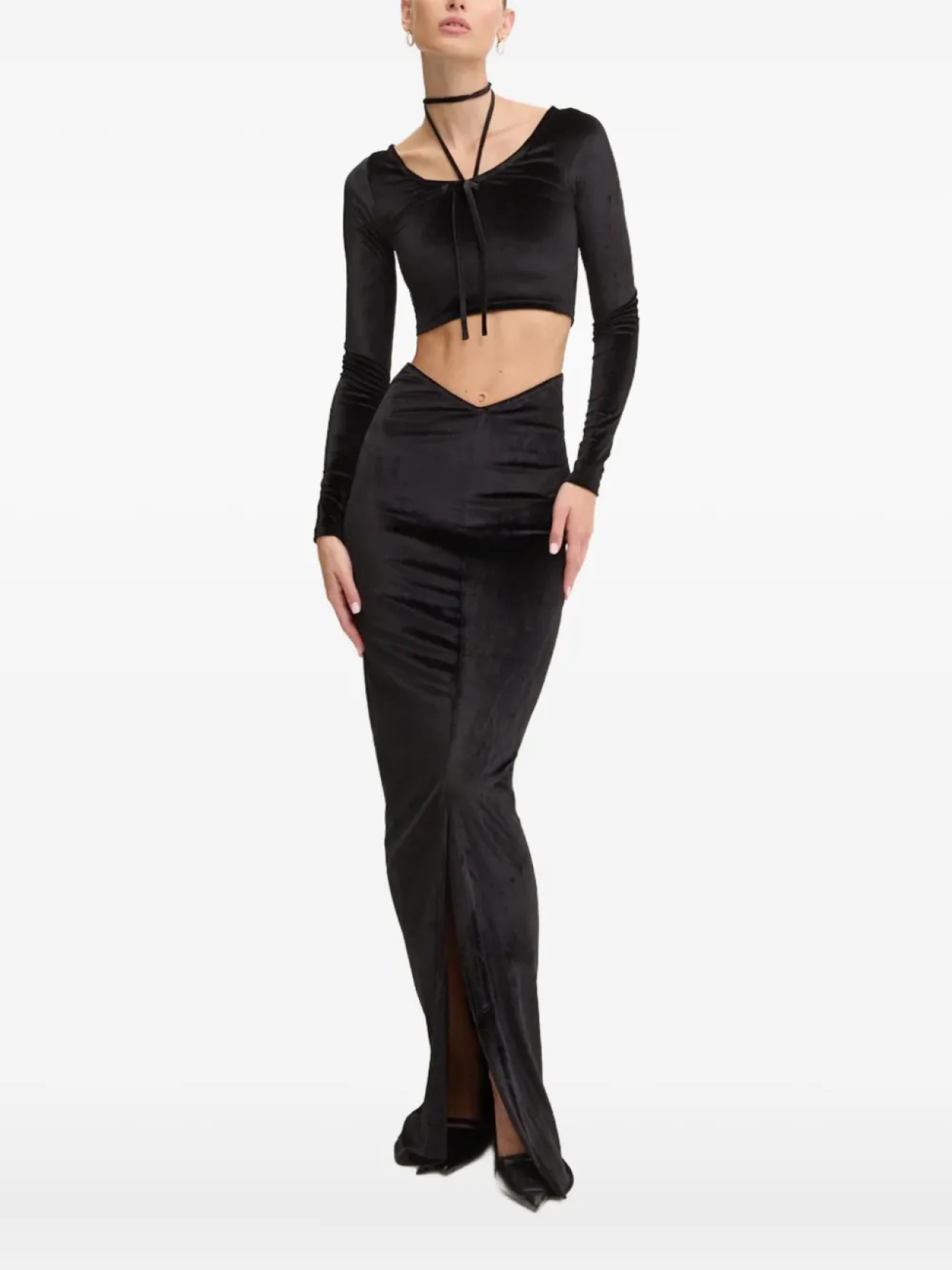 Бархатный топ Fiorucci с завязкой на шее, черный
Бархатный топ Fiorucci с завязкой на шее, черный