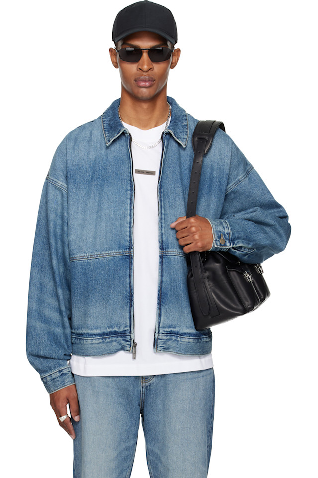 Джинсовая куртка в стиле trucker Fear Of God Essentials, синий
Джинсовая куртка в стиле trucker Fear Of God Essentials, синий