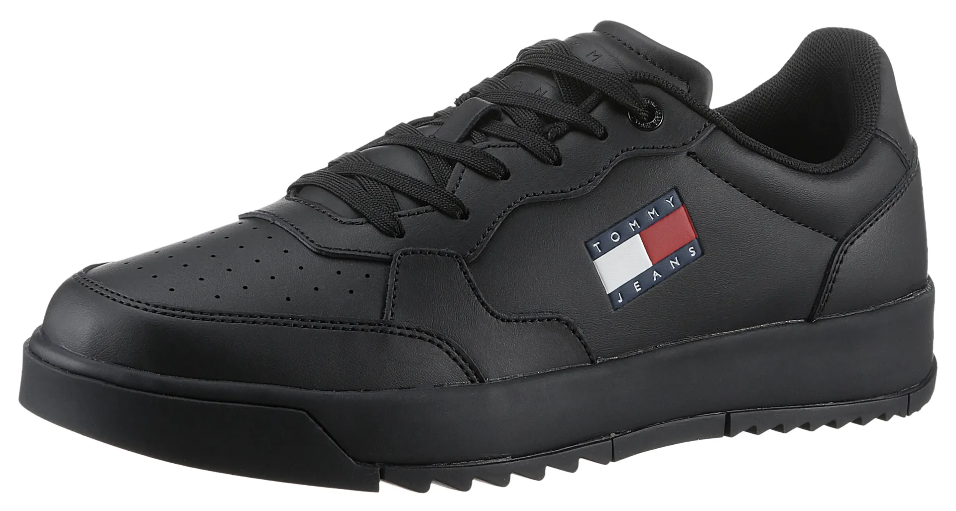 Кроссовки Tommy Jeans "TJM RETRO ESS", черный
Кроссовки Tommy Jeans "TJM RETRO ESS", черный