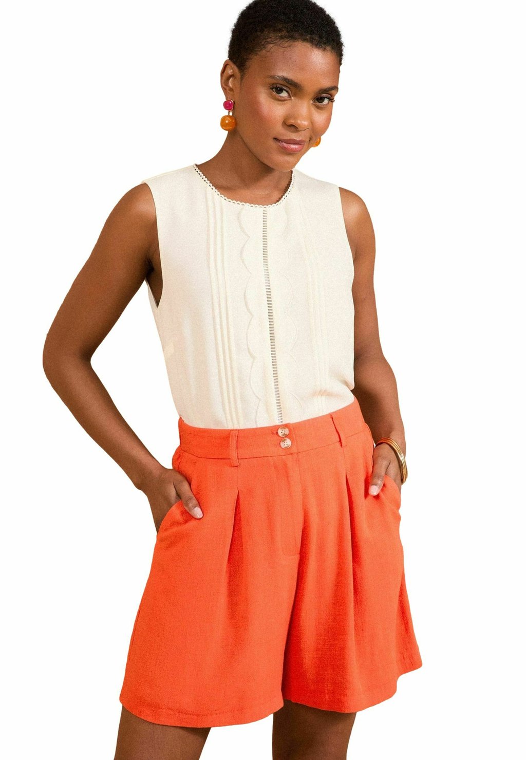 Шорты REGULAR FIT Love & Roses, оранжевый
Шорты REGULAR FIT Love & Roses, оранжевый