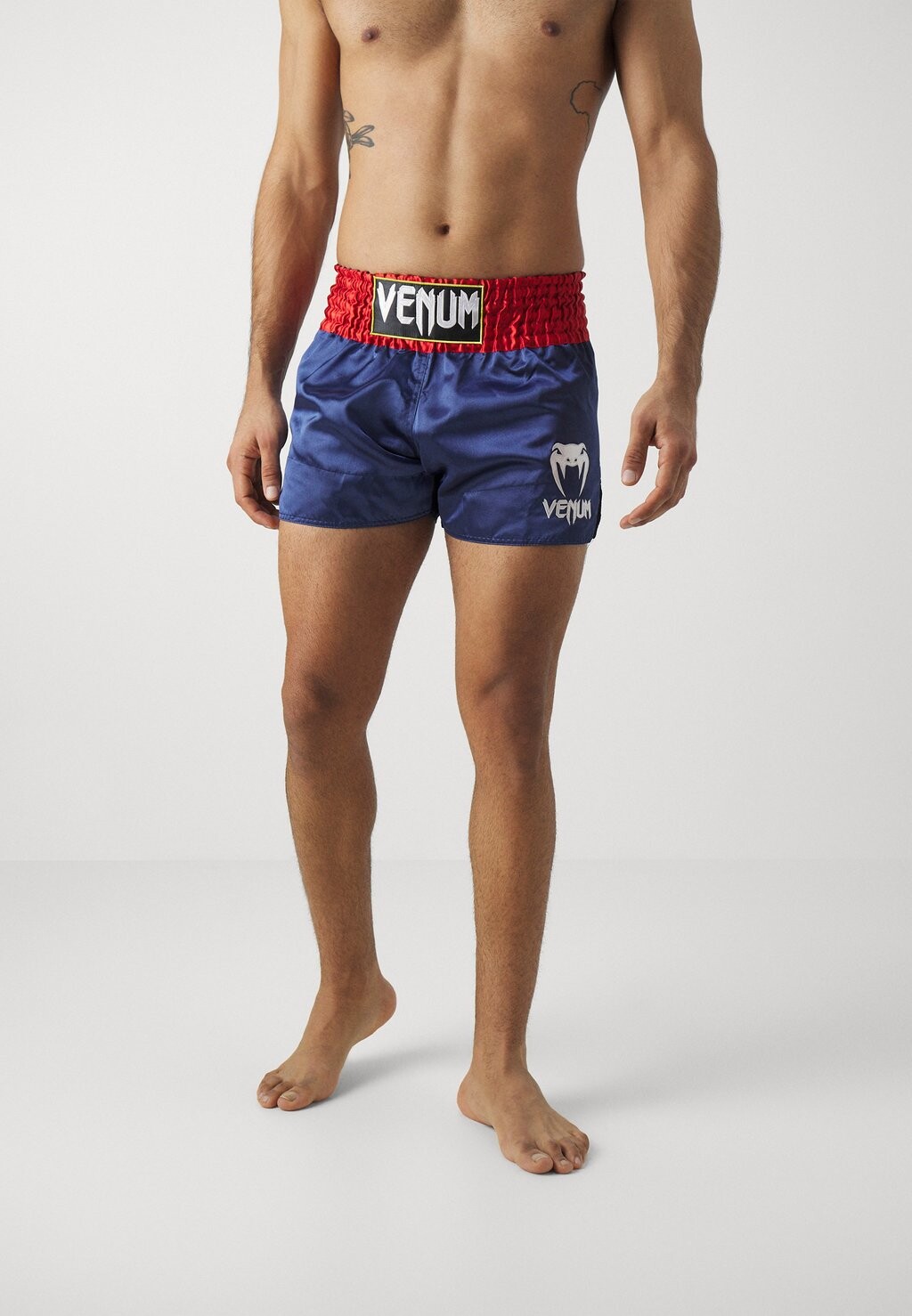 Спортивные шорты Classic Muay Thaï Short Venum, цвет blue/red/white
Спортивные шорты Classic Muay Thaï Short Venum, цвет blue/red/white