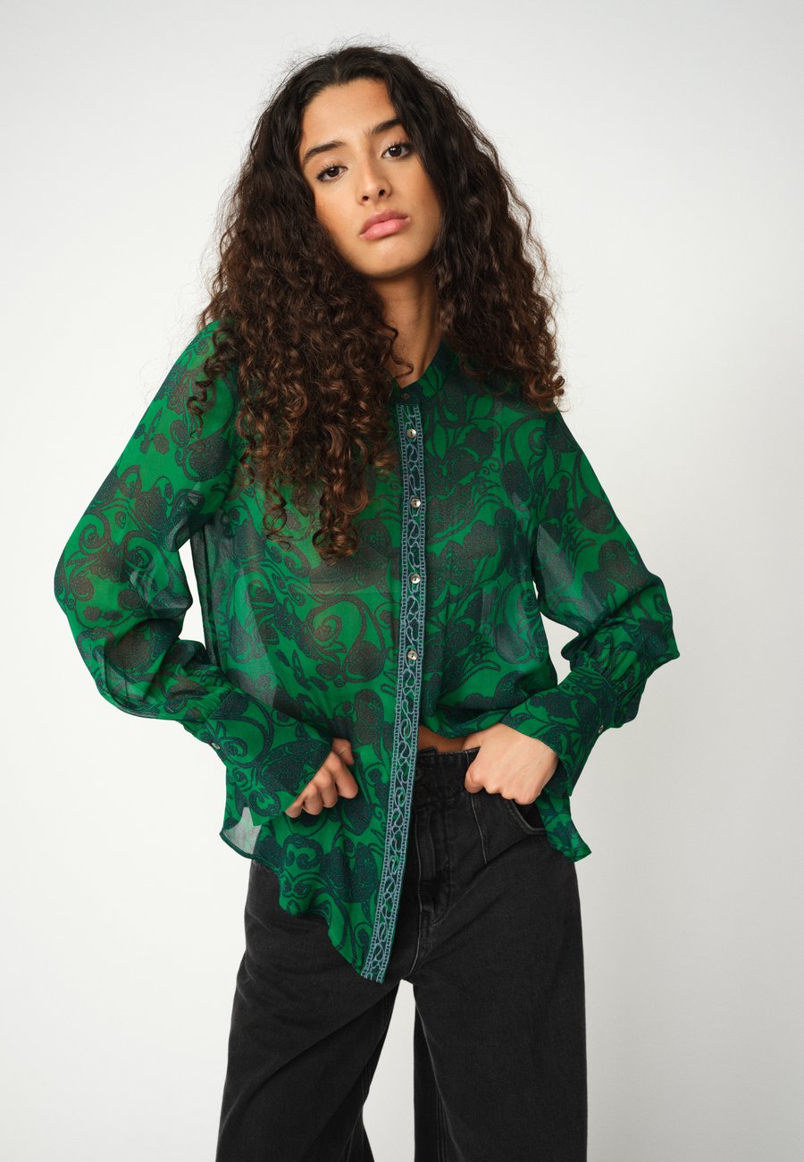 Блуза HEYANNO Button-down blouse, Garden Green/Green
Блуза HEYANNO Button-down blouse, Garden Green/Green