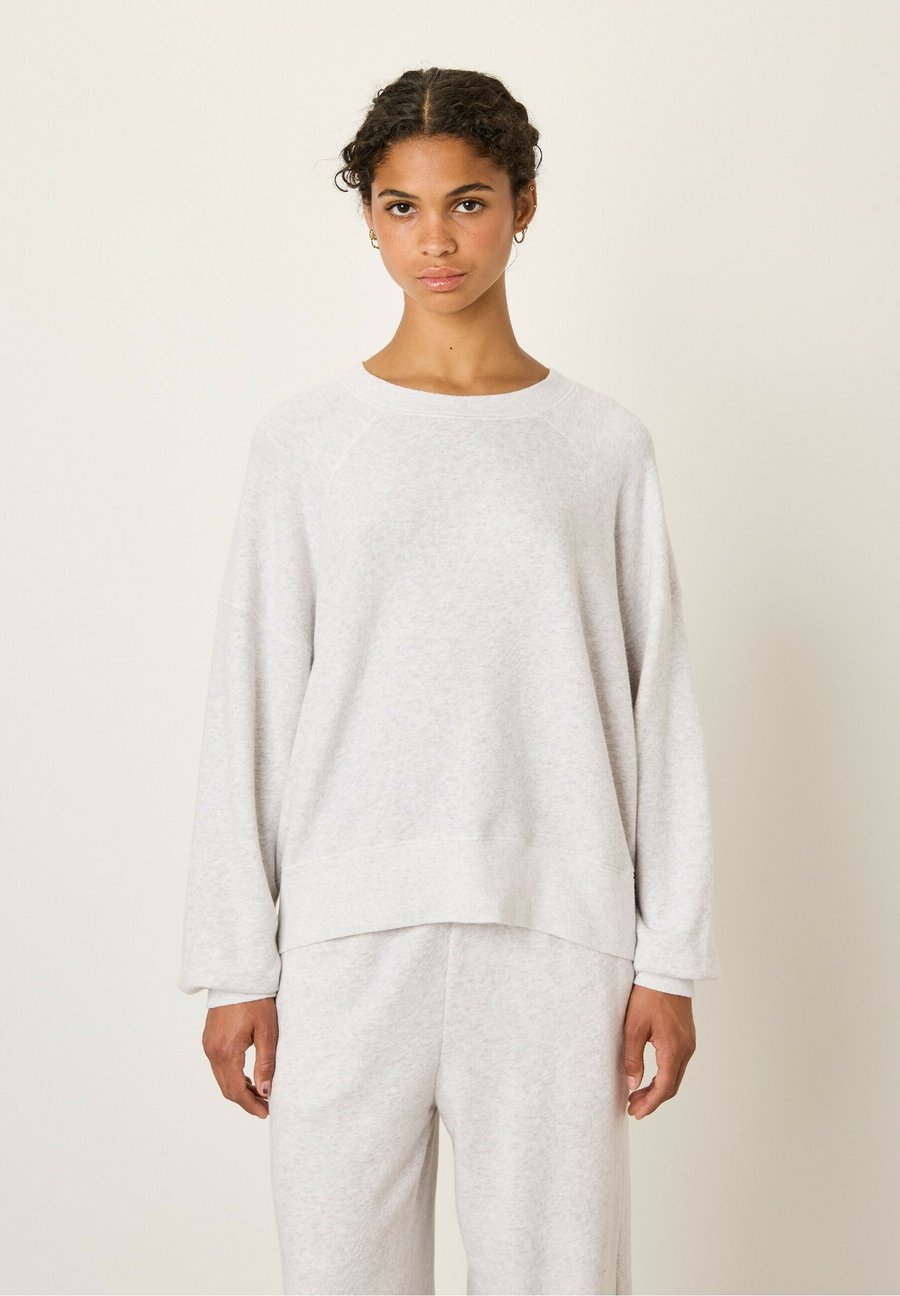 Толстовка American Vintage ATUBAY, Arctique Chine/Mottled Light Grey, Серый, Толстовка American Vintage ATUBAY, Arctique Chine/Mottled Light Grey
Толстовка American Vintage ATUBAY, Arctique Chine/Mottled Light Grey, Серый, Толстовка American Vintage ATUBAY, Arctique Chine/Mottled Light Grey