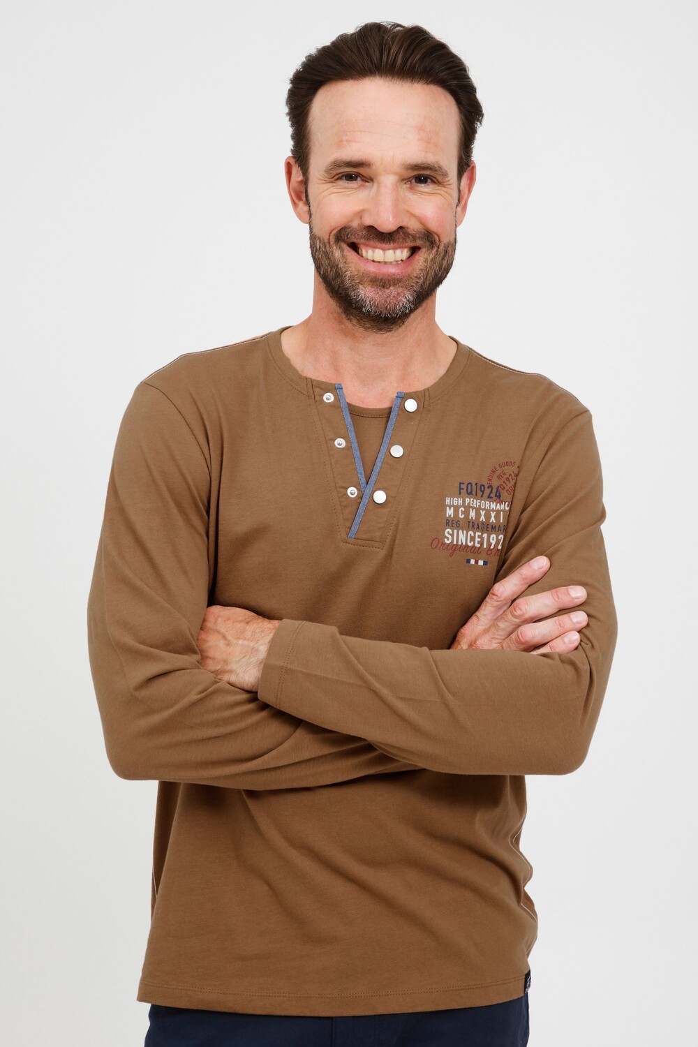 Лонгслив FQ1924, коричневый
Лонгслив FQ1924, коричневый