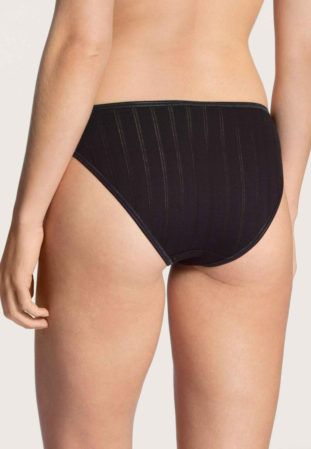 Трусы ETUDE TOUROURS Calida, черный
Трусы ETUDE TOUROURS Calida, черный