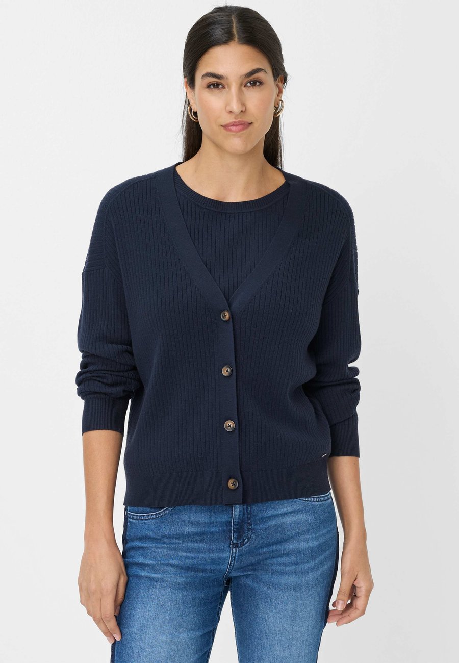 Кардиган BRAX STYLE ANIQUE, Navy/Dark Blue
Кардиган BRAX STYLE ANIQUE, Navy/Dark Blue
