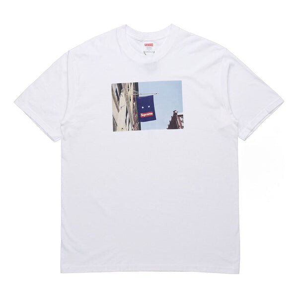 Футболка fw19 week 1 banner tee short sleeve white Supreme, белый
Футболка fw19 week 1 banner tee short sleeve white Supreme, белый