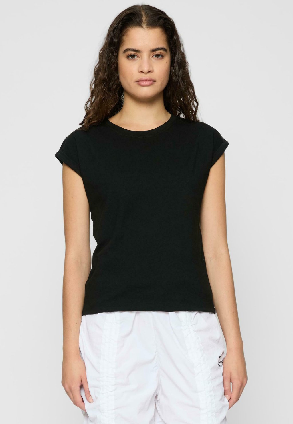 Футболка GIORGIA DEF, черный
Футболка GIORGIA DEF, черный