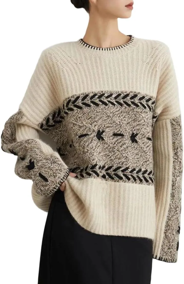 Женский свитер свободного кроя с круглым вырезом и длинными рукавами
Женский свитер свободного кроя с круглым вырезом и длинными рукавами