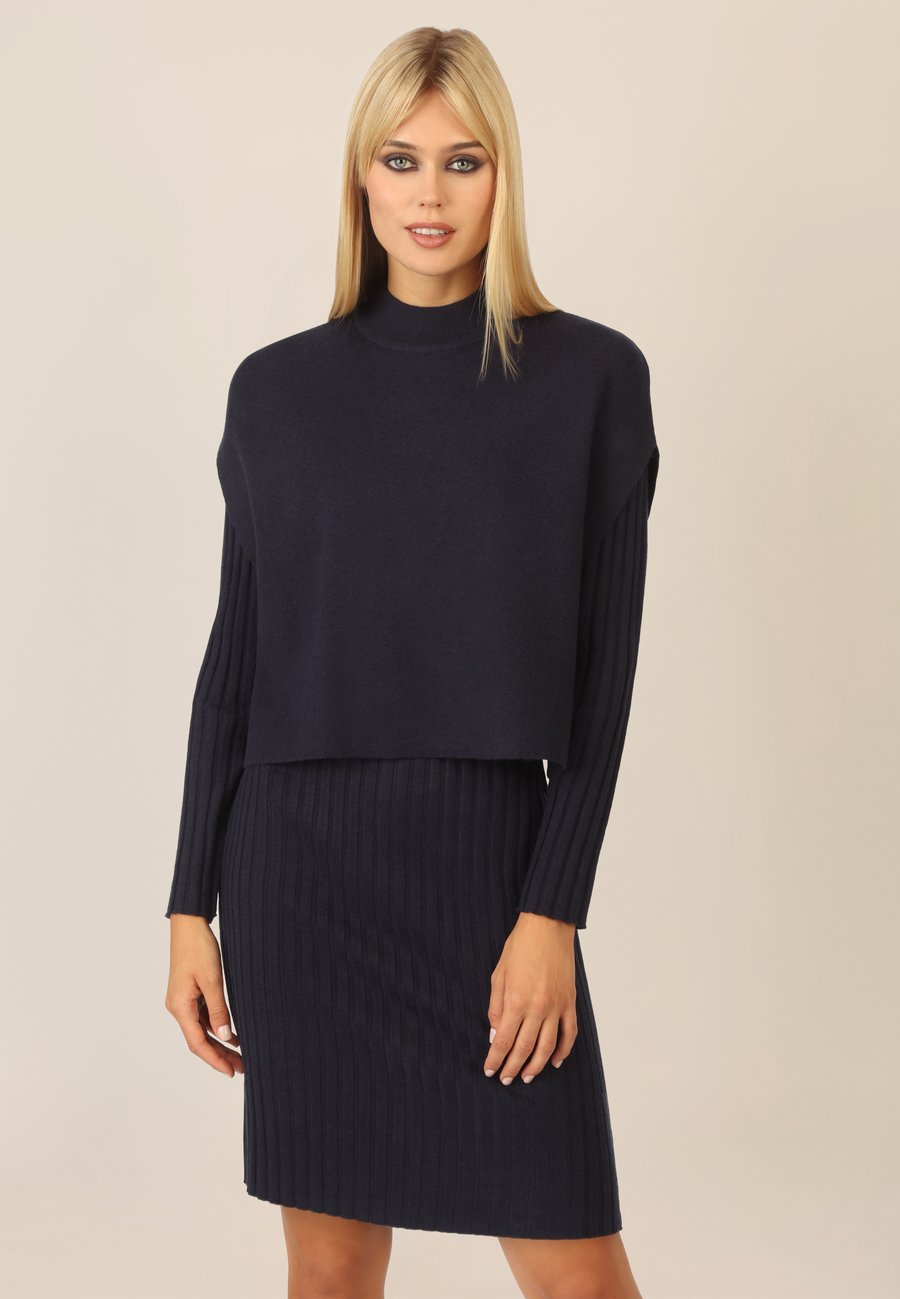 Платье Apart SET, Nachtblau/Dark Blue
Платье Apart SET, Nachtblau/Dark Blue