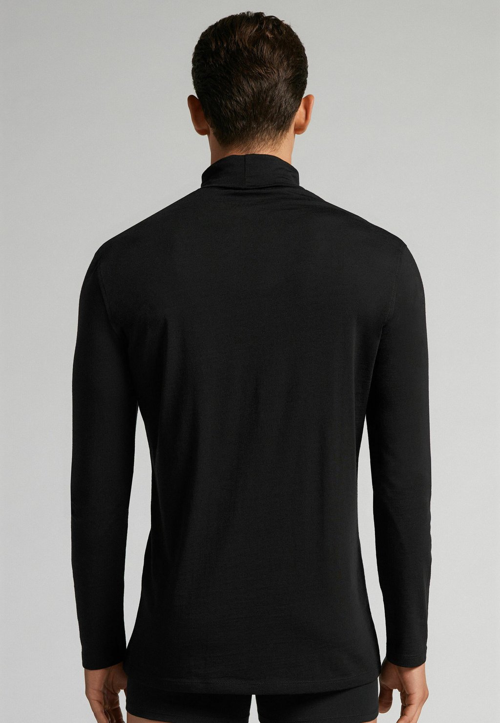 Базовый слой HIGH-NECK Intimissimi, черный
Базовый слой HIGH-NECK Intimissimi, черный