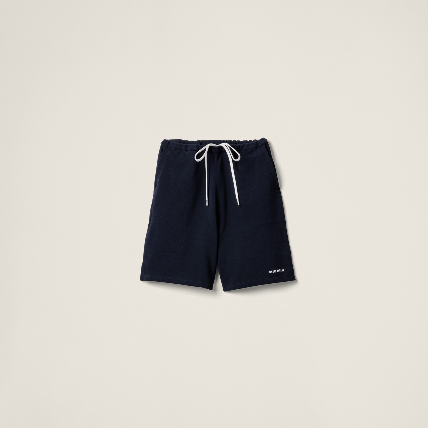 Вышитые шорты из пике MIU MIU, темно-синий
Вышитые шорты из пике MIU MIU, темно-синий