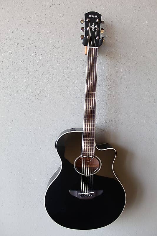 Акустическая гитара Brand New Yamaha APX600 Acoustic/Electric Guitar with Gig Bag - Black
Акустическая гитара Brand New Yamaha APX600 Acoustic/Electric Guitar with Gig Bag - Black