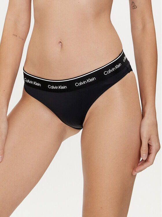 Купальники Calvin Klein, черный
Купальники Calvin Klein, черный
