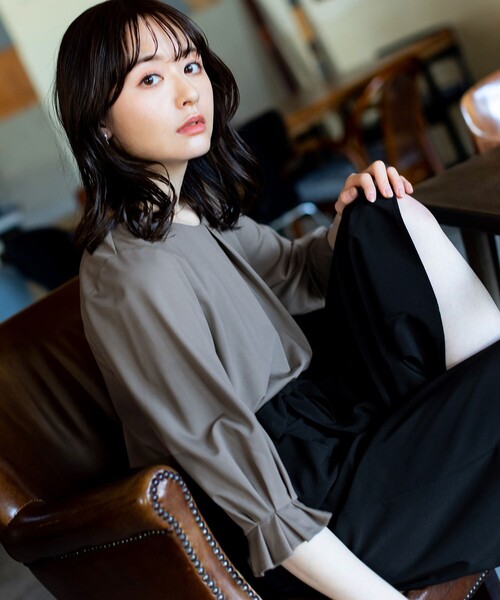 Топ с заправленными рукавами Tiaclasse, серый
Топ с заправленными рукавами Tiaclasse, серый