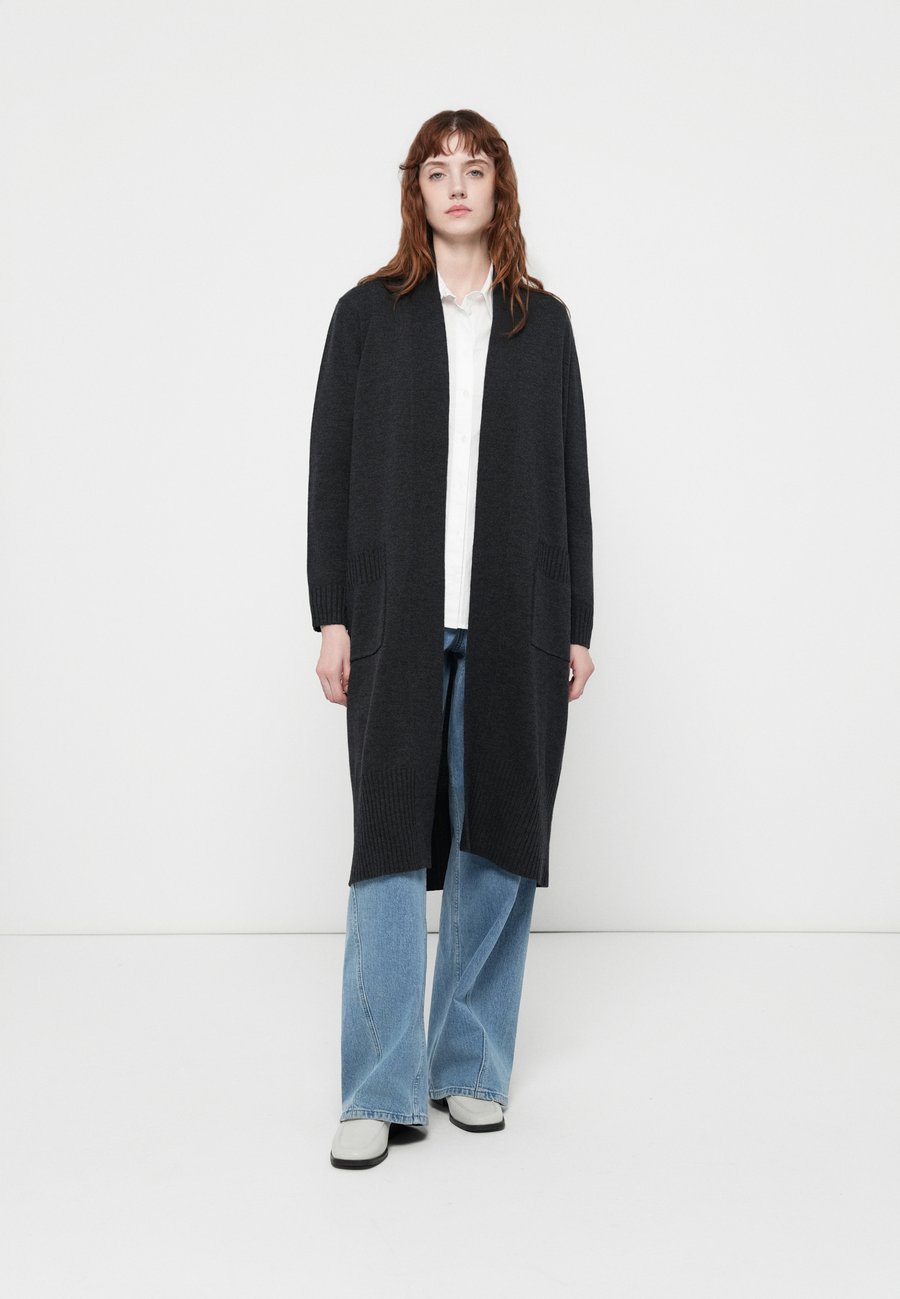 Кардиган Repeat CARDIGAN, Dark Grey
Кардиган Repeat CARDIGAN, Dark Grey