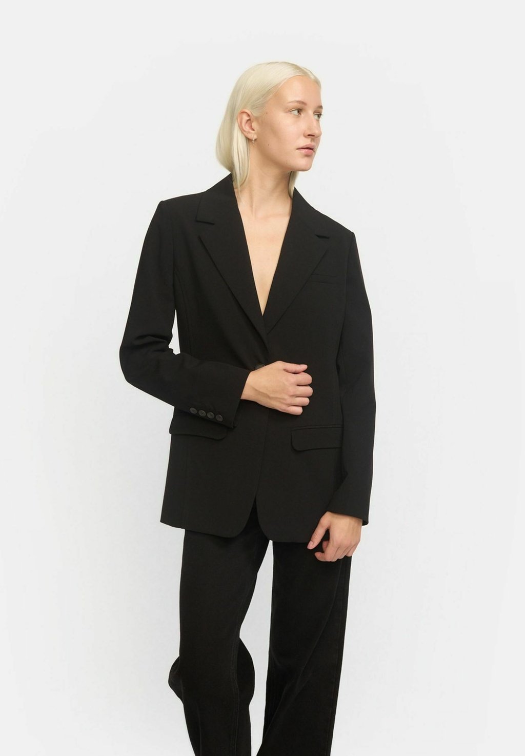 Блейзер Soft Rebels, черный
Блейзер Soft Rebels, черный