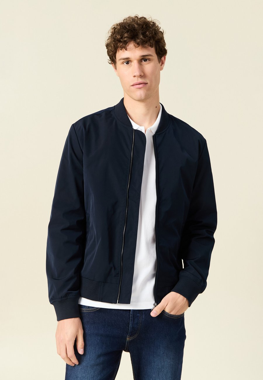 Куртка BONOBO Jeans Bomber Jacket, Bleu Marine/Blue
Куртка BONOBO Jeans Bomber Jacket, Bleu Marine/Blue