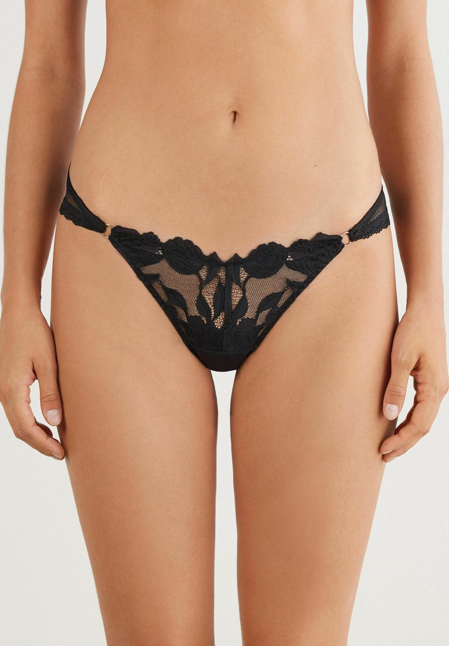 Трусы Intimissimi Thong, Black
Трусы Intimissimi Thong, Black