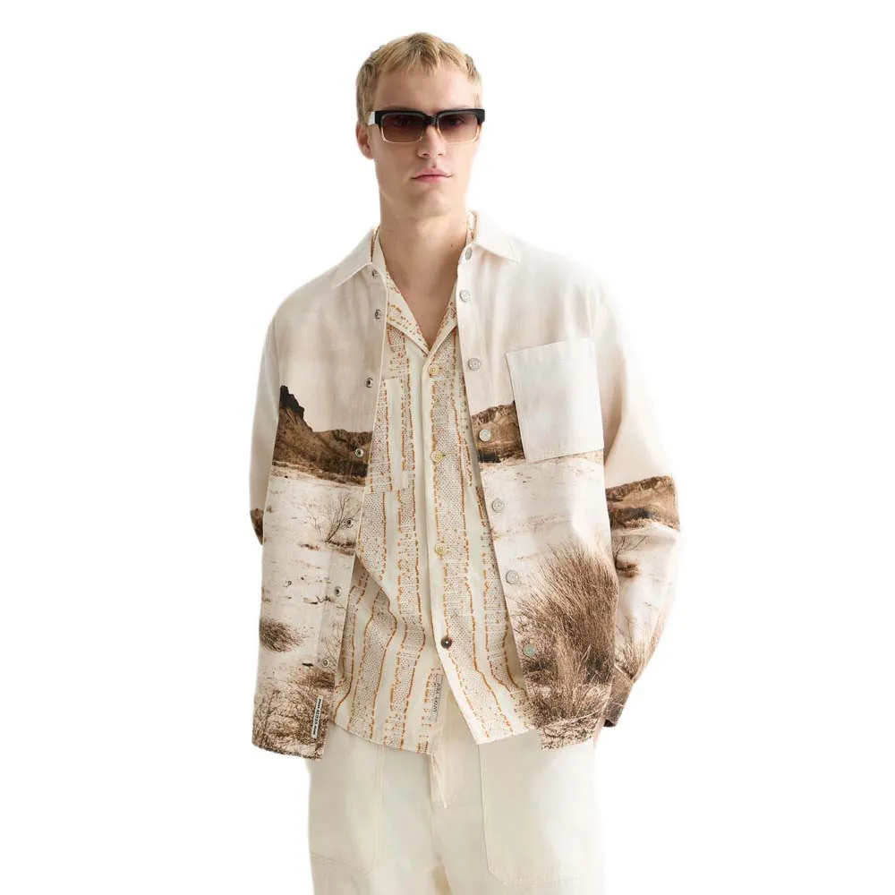 Куртка-рубашка с изображением сцены из фильма «Виски и содовая» Scotch & soda, бежевый
Куртка-рубашка с изображением сцены из фильма «Виски и содовая» Scotch & soda, бежевый