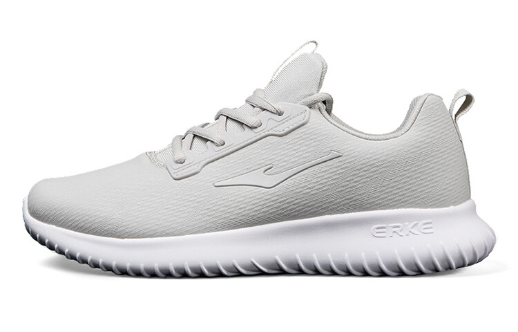 Мужские кроссовки Lifestyle с низким верхом, светло-серый Erke
Мужские кроссовки Lifestyle с низким верхом, светло-серый Erke