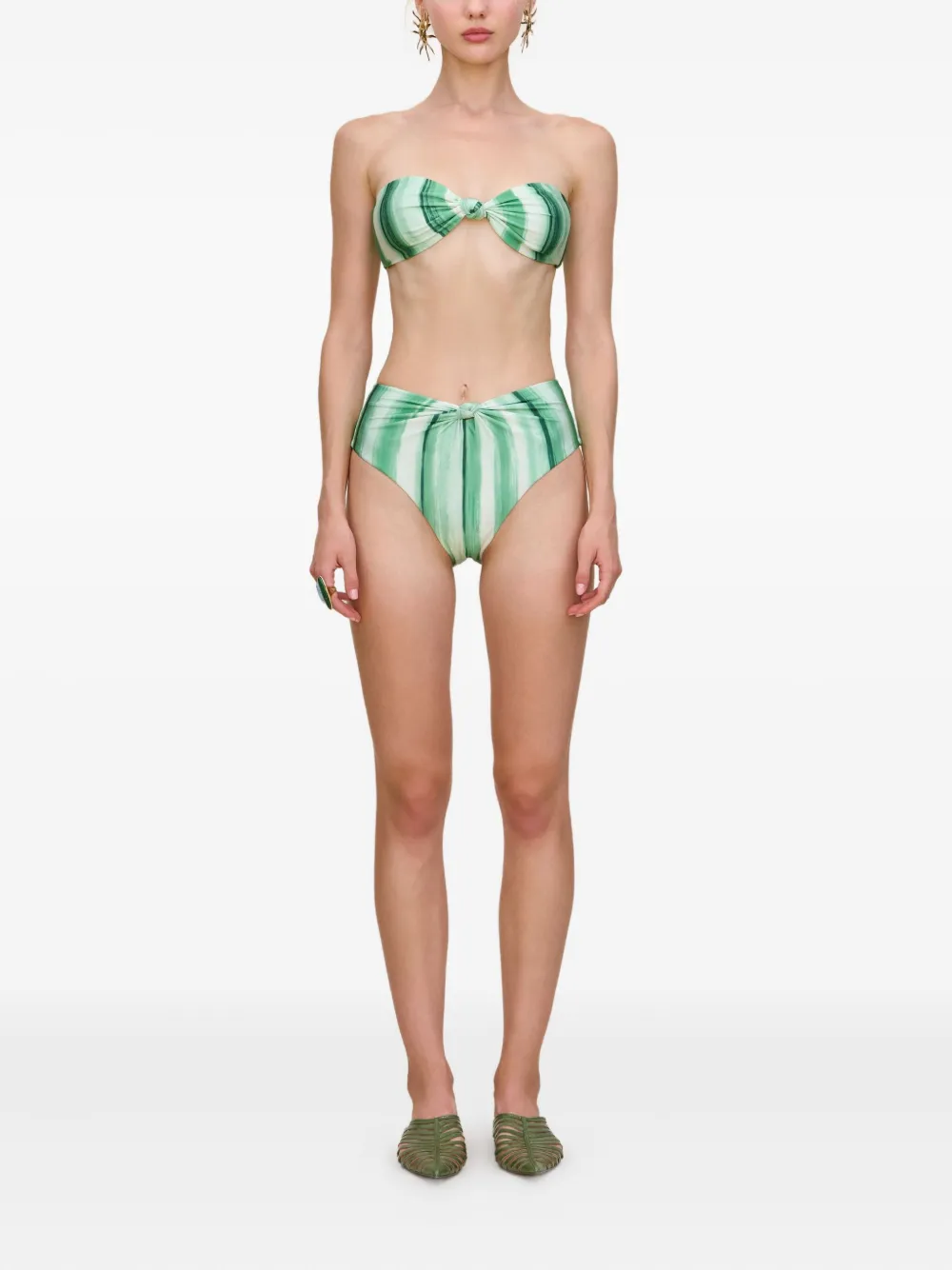 Плавки бикини Oswin в полоску Cult Gaia, зеленый
Плавки бикини Oswin в полоску Cult Gaia, зеленый