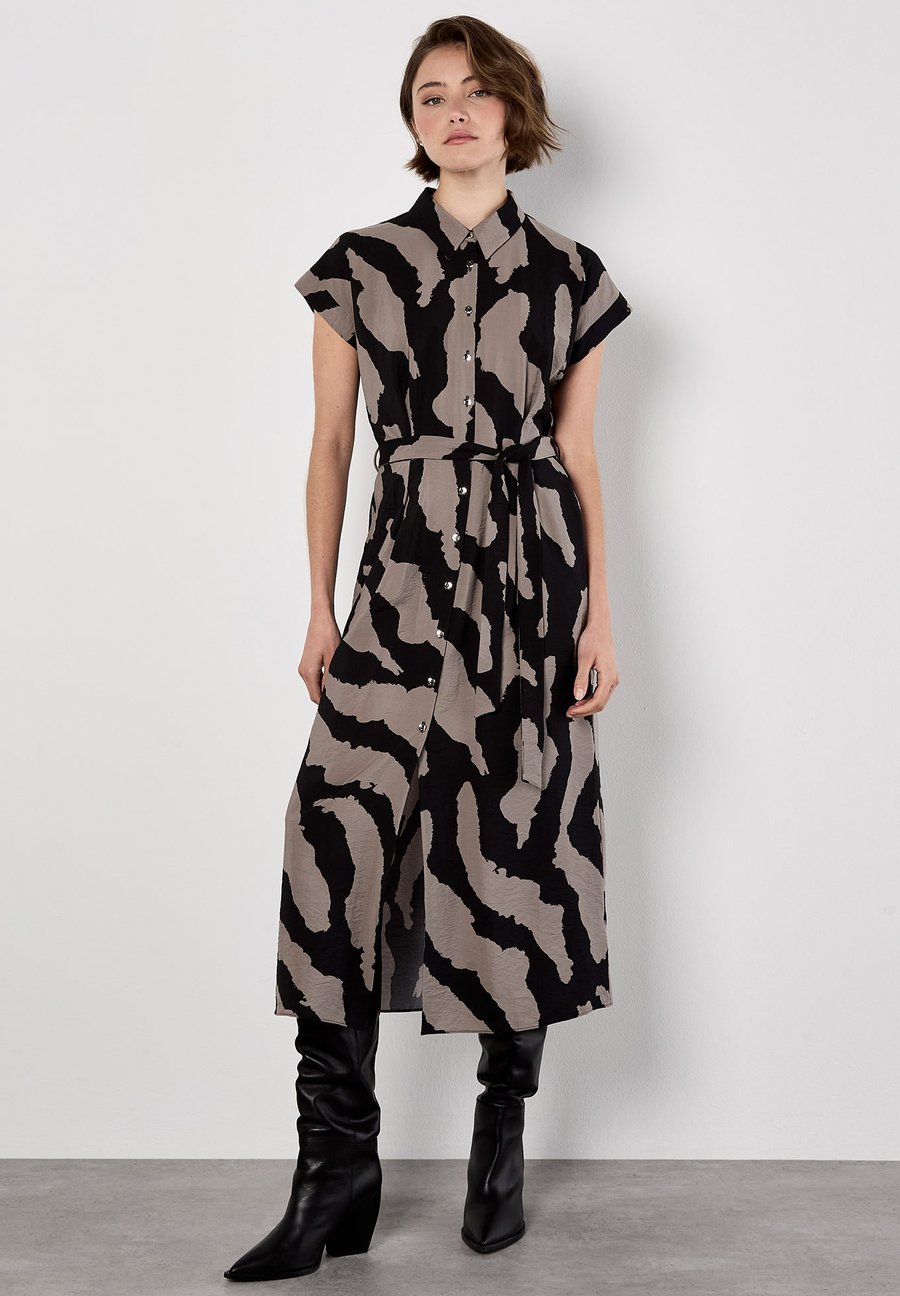 Платье Apricot PAINTERLY ZEBRA PRINT, Stone
Платье Apricot PAINTERLY ZEBRA PRINT, Stone