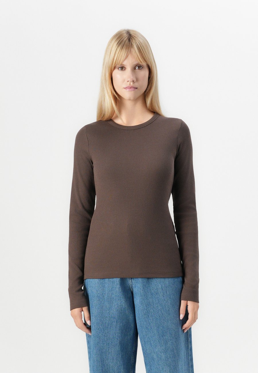 Топ JJXX JXFREYA TEE, Bracken/Brown
Топ JJXX JXFREYA TEE, Bracken/Brown