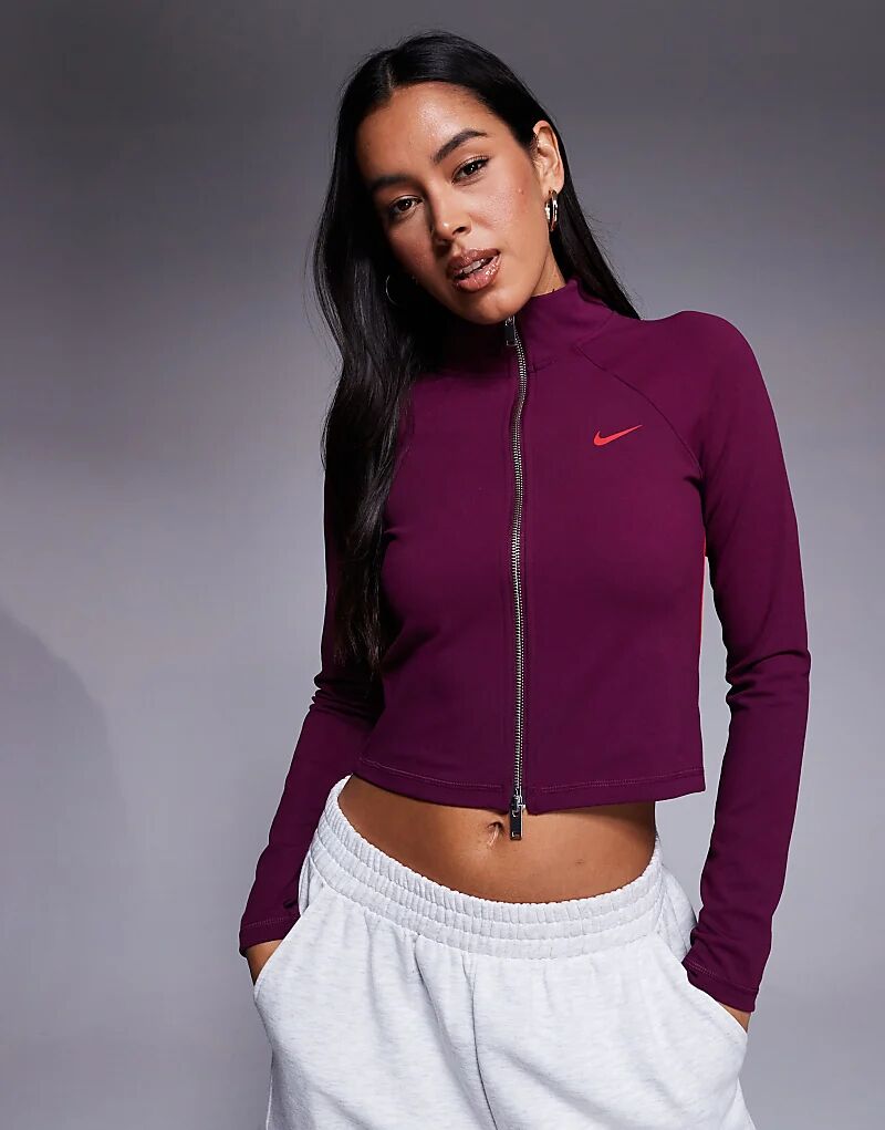 Футболка Nike Gym Life Swoosh с длинными рукавами и двойной молнией бордового цвета
Футболка Nike Gym Life Swoosh с длинными рукавами и двойной молнией бордового цвета