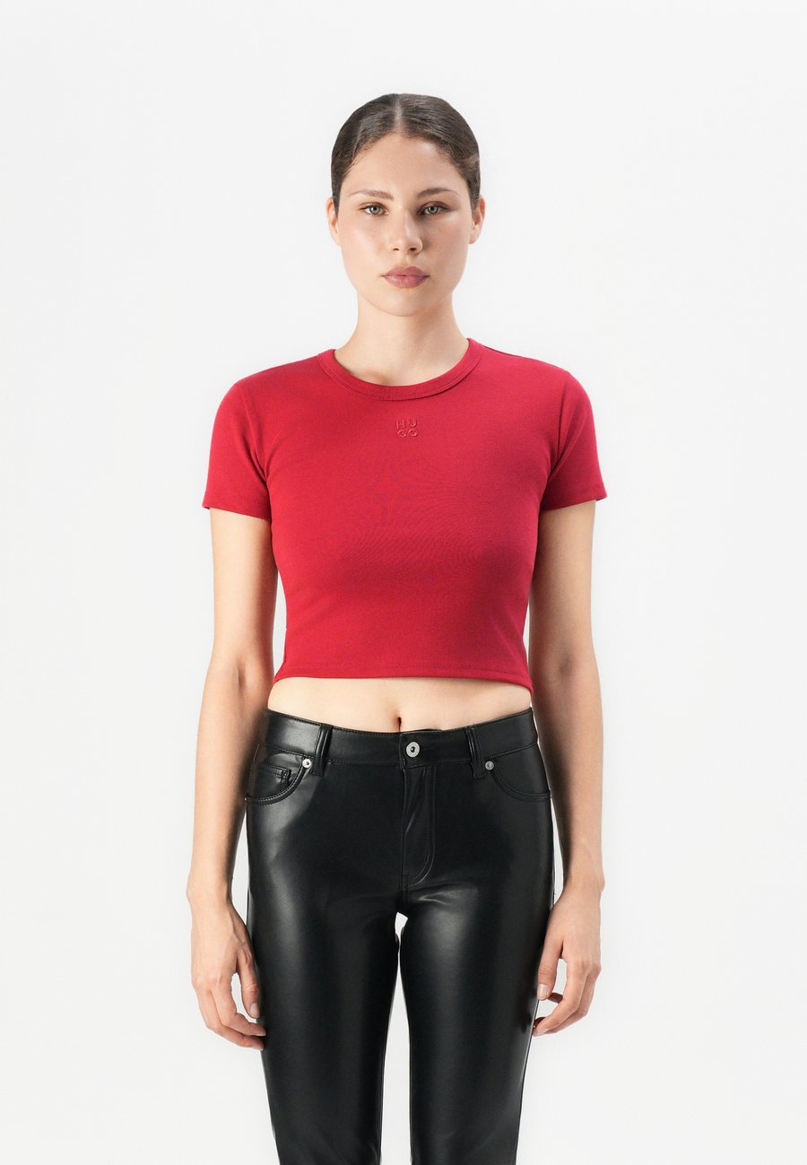Футболка HUGO DELANOR, Medium Red/Red, Красный, Футболка HUGO DELANOR, Medium Red/Red
Футболка HUGO DELANOR, Medium Red/Red, Красный, Футболка HUGO DELANOR, Medium Red/Red