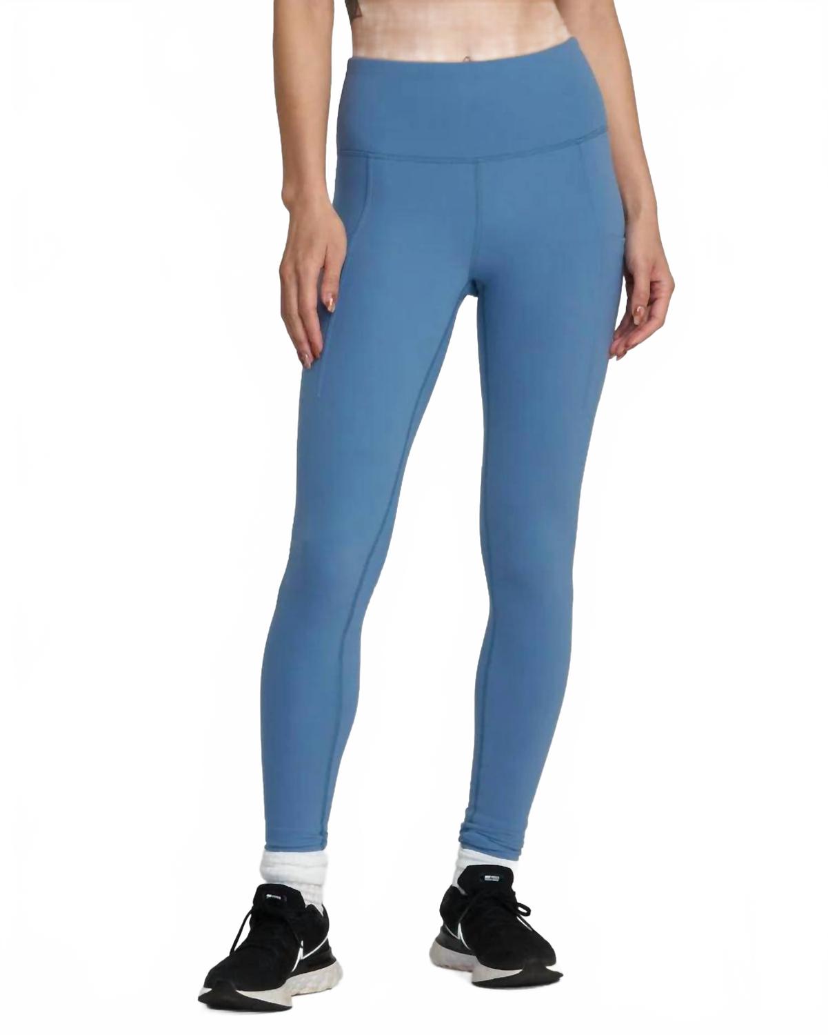 Брюки Essential Pocket Legging II цвета Cornet Blue Rvca, Cornet Blue
Брюки Essential Pocket Legging II цвета Cornet Blue Rvca, Cornet Blue
