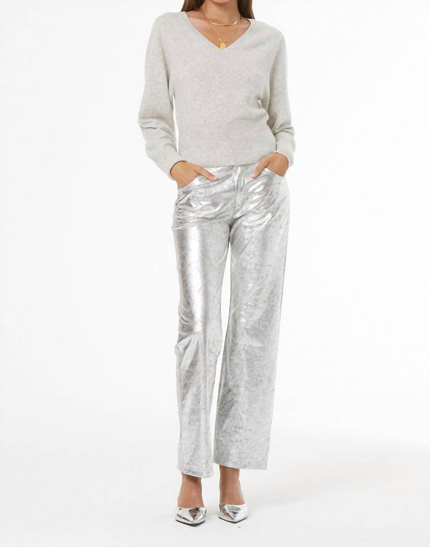 Кожаные брюки Clancy серебристого цвета с эффектом потертости young fabulous & broke, цвет silver distressed
Кожаные брюки Clancy серебристого цвета с эффектом потертости young fabulous & broke, цвет silver distressed