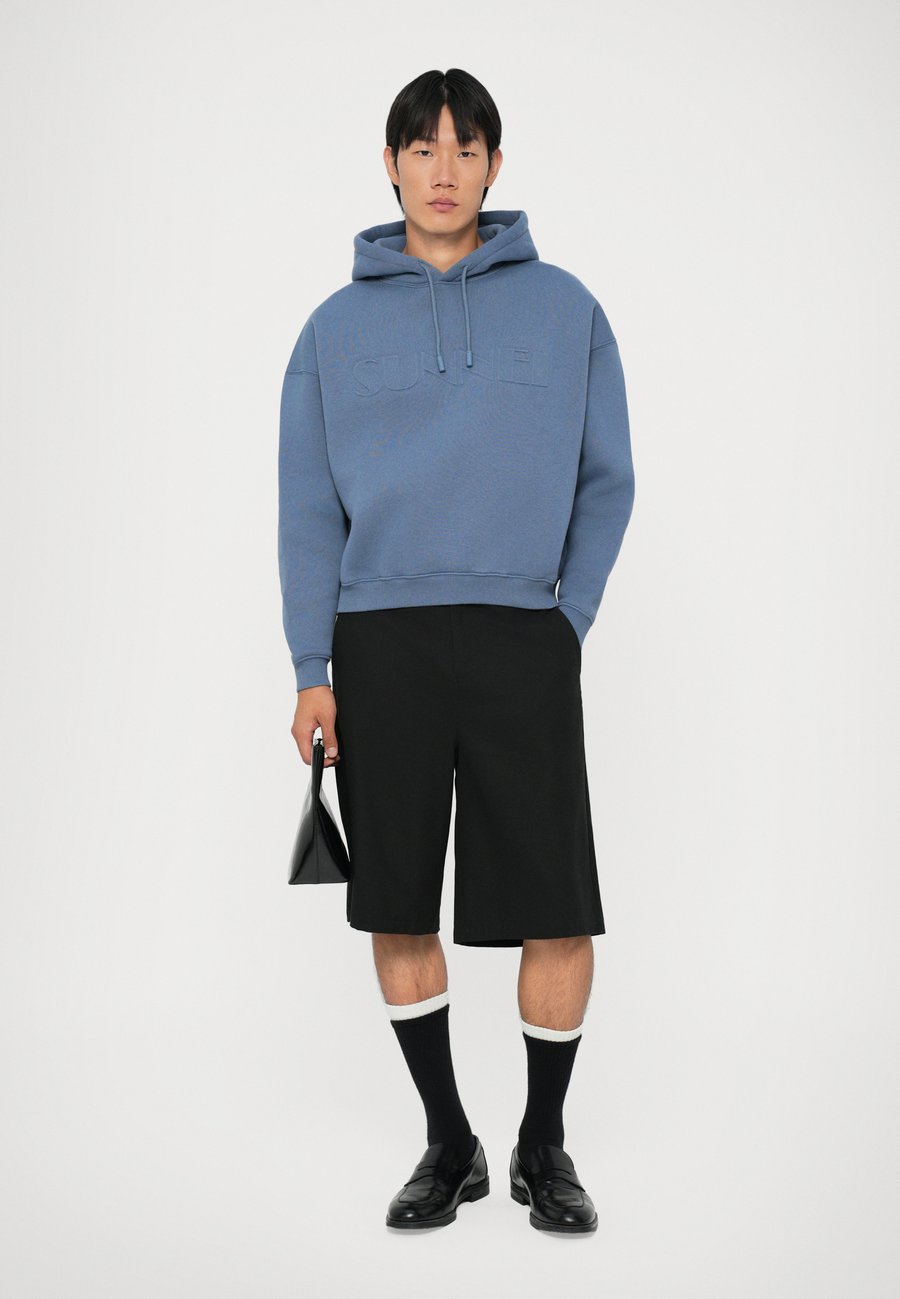 Худи Sunnei DOUBLE HOODIE UNISEX, Blue Horizon/Blue, Синий, Худи Sunnei DOUBLE HOODIE UNISEX, Blue Horizon/Blue
Худи Sunnei DOUBLE HOODIE UNISEX, Blue Horizon/Blue, Синий, Худи Sunnei DOUBLE HOODIE UNISEX, Blue Horizon/Blue