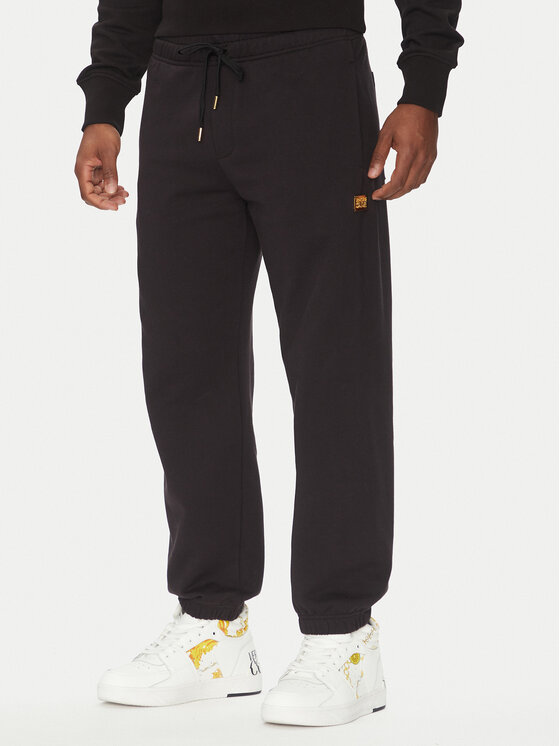 Спортивные брюки обычного кроя 78GAAT08 Versace Jeans Couture, черный
Спортивные брюки обычного кроя 78GAAT08 Versace Jeans Couture, черный