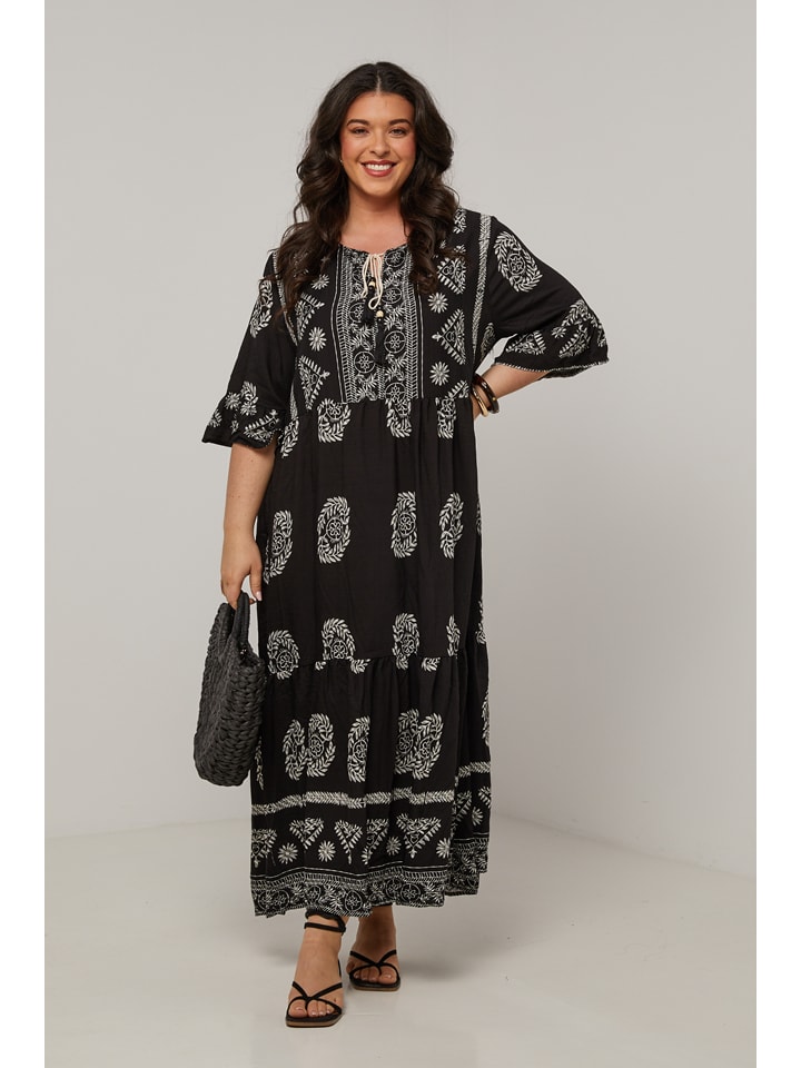 Длинное платье Curvy Lady, черный
Длинное платье Curvy Lady, черный