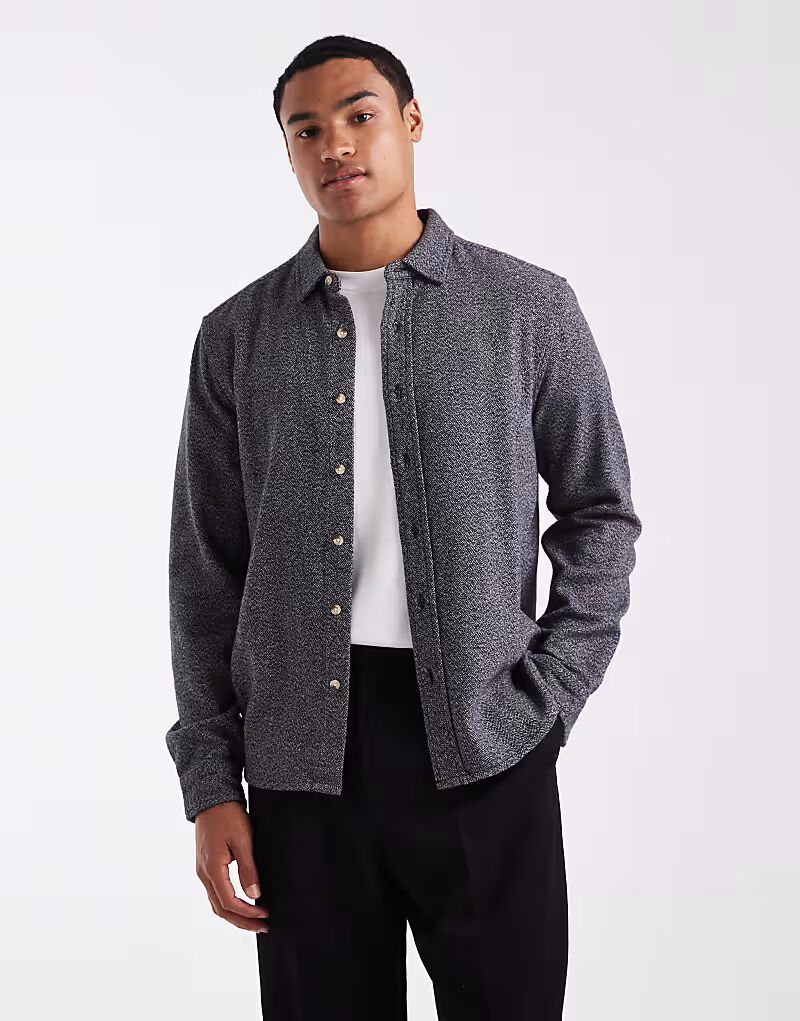 Рубашка с узором «в ёлочку» тёмно-синего цвета New Look
Рубашка с узором «в ёлочку» тёмно-синего цвета New Look