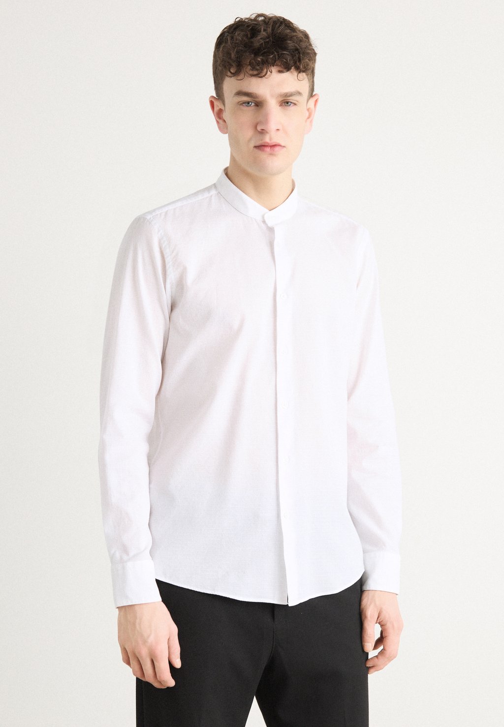 Рубашка JOE STANDUP BOSS, белый
Рубашка JOE STANDUP BOSS, белый