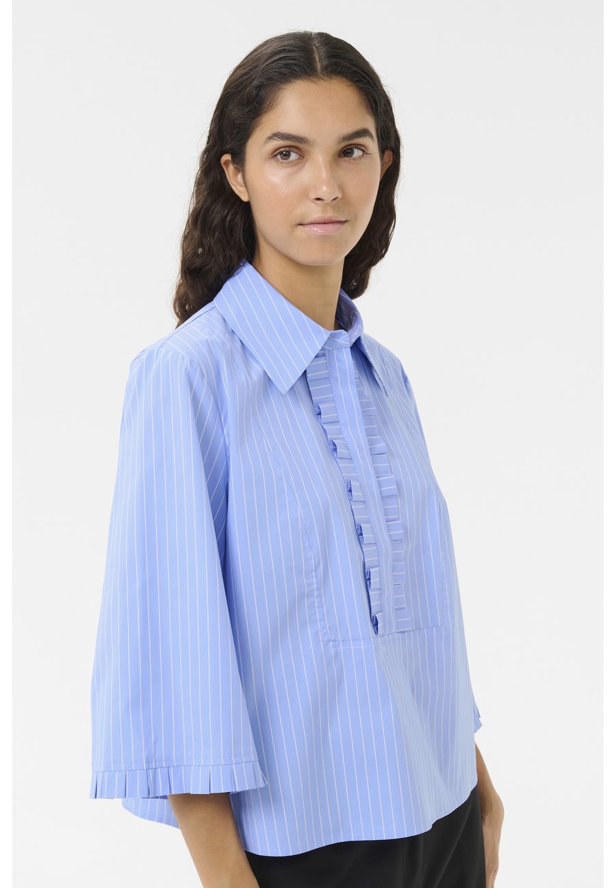 Блуза Karen by Simonsen Blouse, Della Robbia Blue Stripe/Light Blue
Блуза Karen by Simonsen Blouse, Della Robbia Blue Stripe/Light Blue